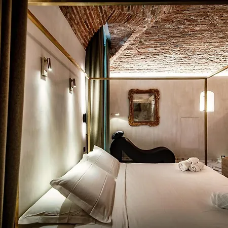 Lorodellago - The House Of Travelers Apartment