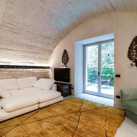 Lorodellago - The House Of Travelers