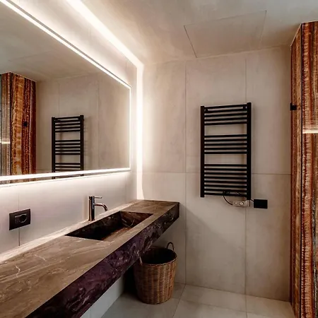 Lorodellago - The House Of Travelers 科莫