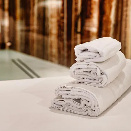 Lorodellago - The House Of Travelers Apartment