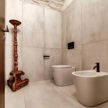 Lorodellago - The House Of Travelers Apartment