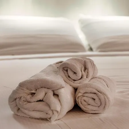 Lorodellago - The House Of Travelers *