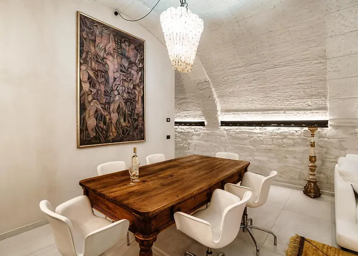 Lorodellago - The House Of Travelers * Côme