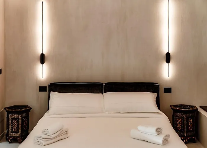 Lorodellago - The House Of Travelers *